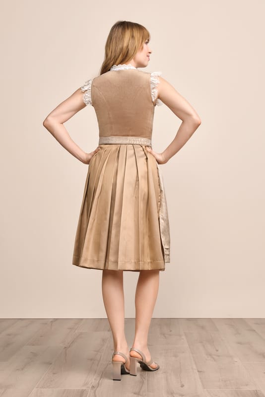 beige-Dirndl-Krueger-kaufen-2