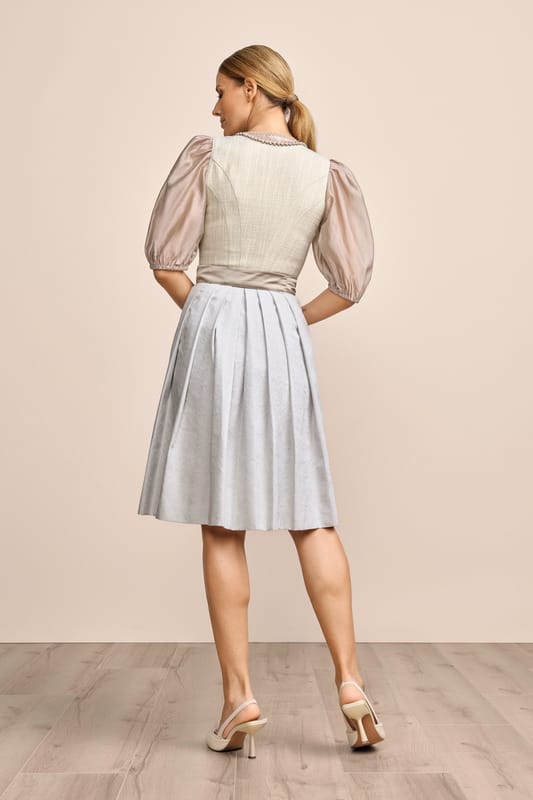 beige-Dirndl-Krueger-kaufen-2