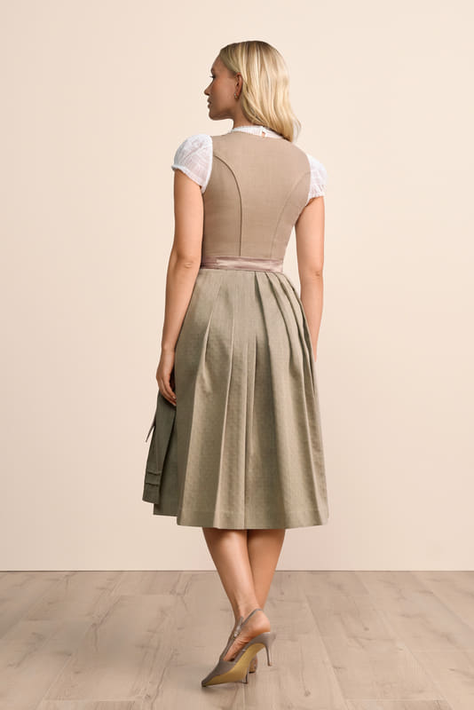 beige-Dirndl-Krueger-kaufen-2