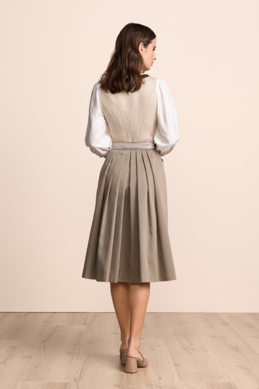 beige-Dirndl-Krueger-kaufen-2