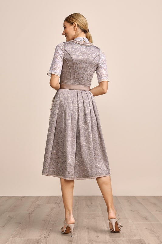 beige-Dirndl-Krueger-kaufen-2