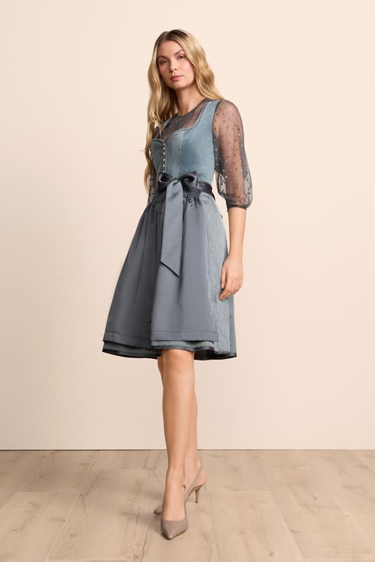 blau-Dirndl-Krueger-kaufen-1