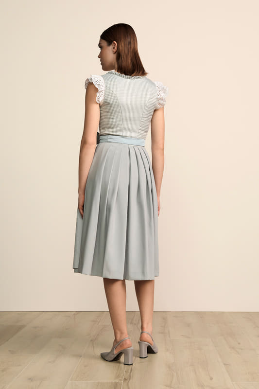 blau-Dirndl-Krueger-kaufen-2