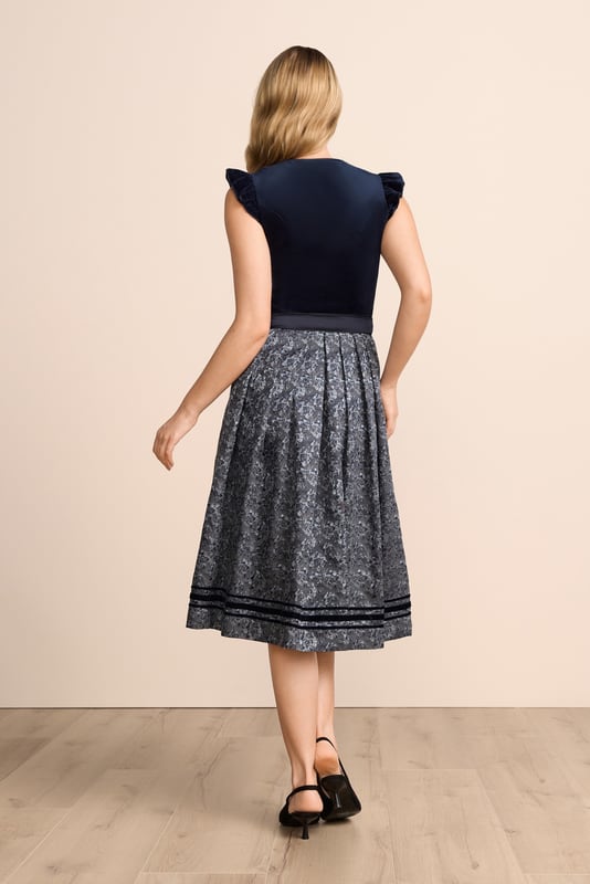 blau-Dirndl-Krueger-kaufen-2