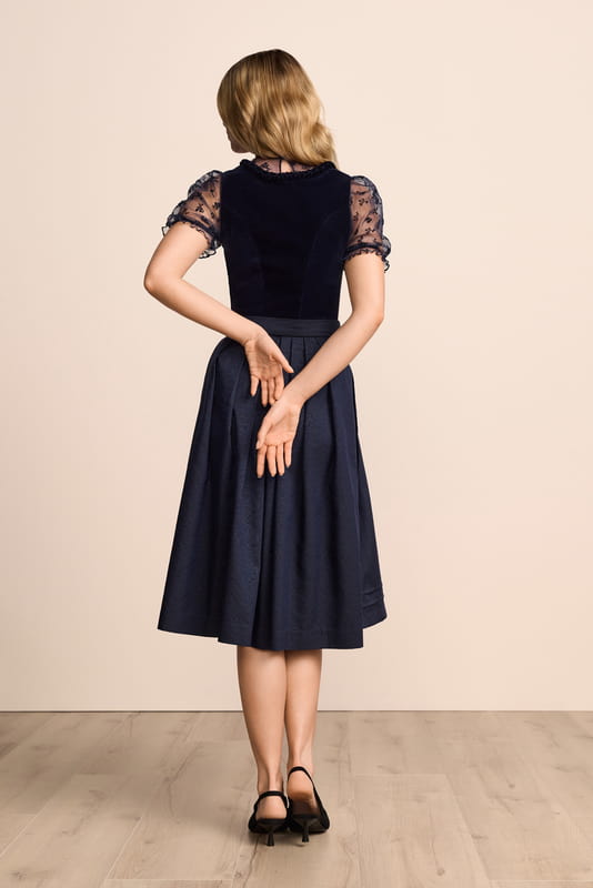 blau-Dirndl-Krueger-kaufen-2