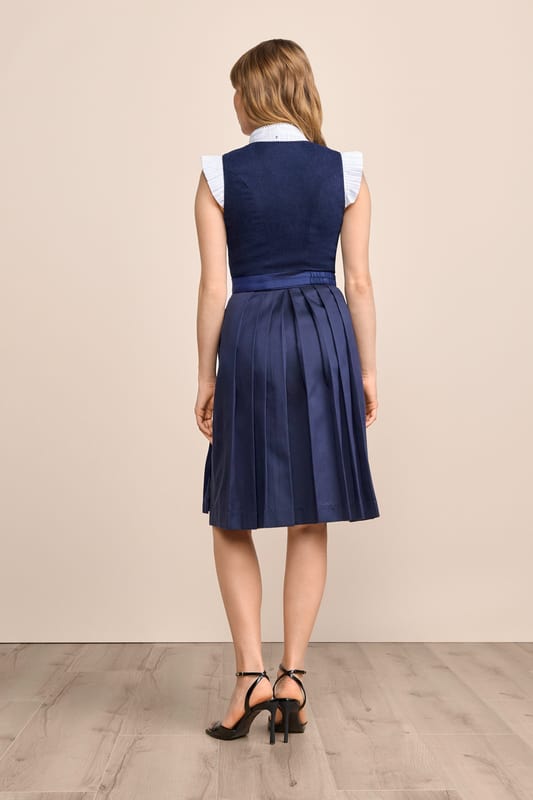 blau-Dirndl-Krueger-kaufen-2