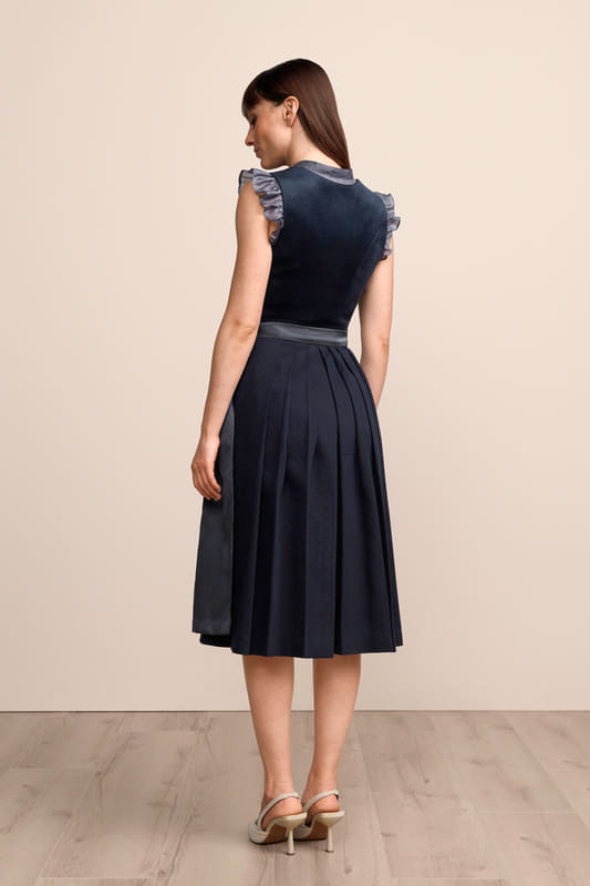 blau-Dirndl-Krueger-kaufen-2