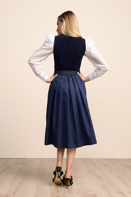 blau-Dirndl-Krueger-kaufen-2