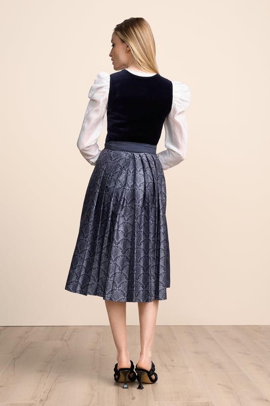 blau-Dirndl-Krueger-kaufen-2