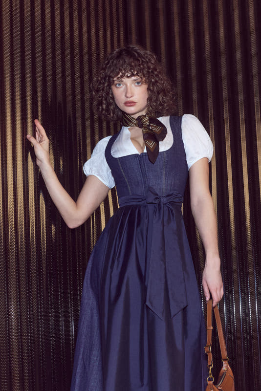 blau-Dirndl-Krueger-kaufen-3