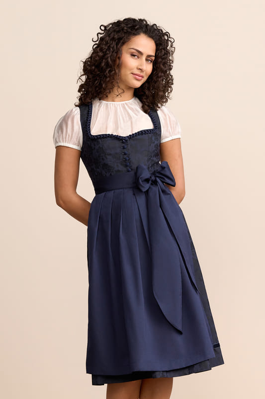 blau-Dirndl-Krueger-kaufen-4