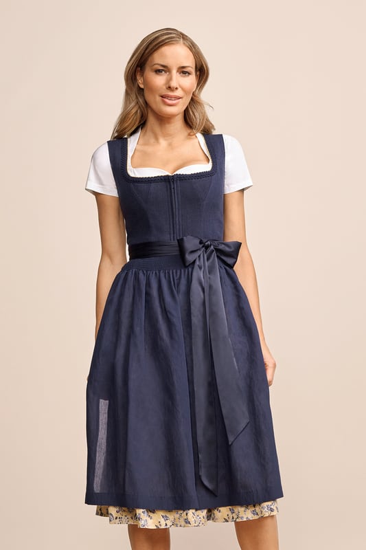 blau-Dirndl-Krueger-kaufen-4