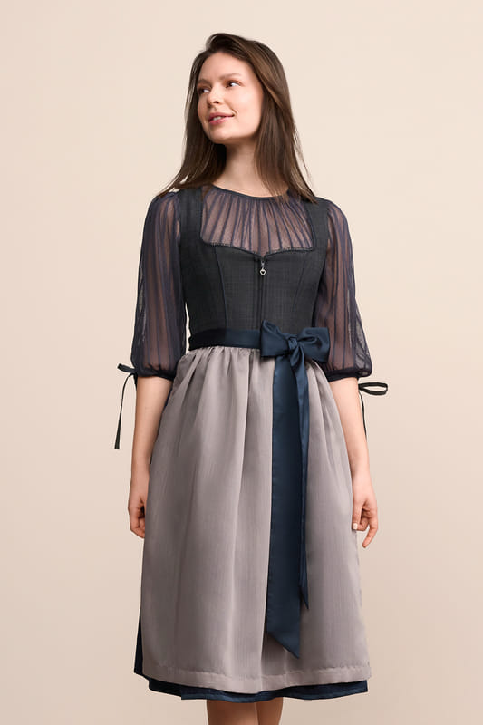 blau-Dirndl-Krueger-kaufen-4