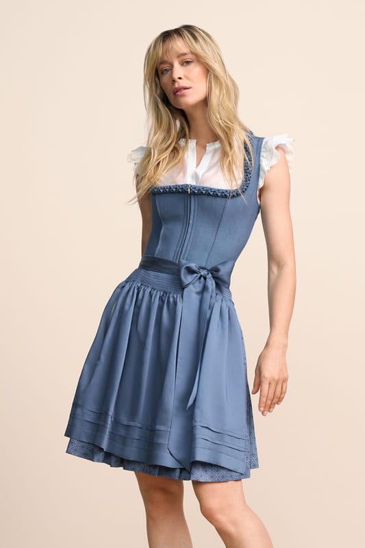 blau-Dirndl-Krueger-kaufen-4