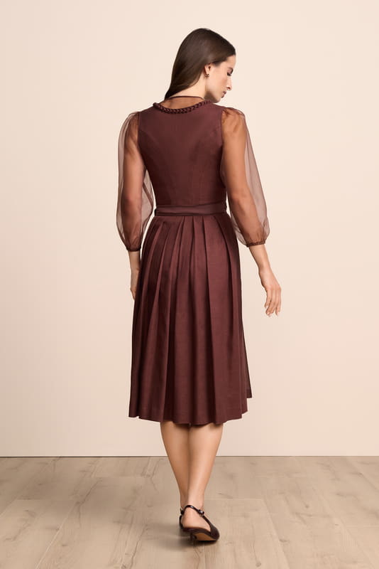 braun-Dirndl-Krueger-kaufen-2