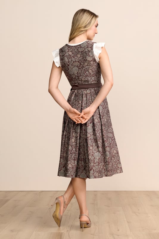 braun-Dirndl-Krueger-kaufen-2