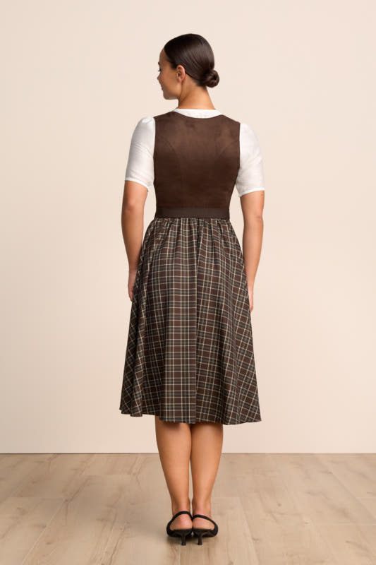 braun-Dirndl-Krueger-kaufen-2