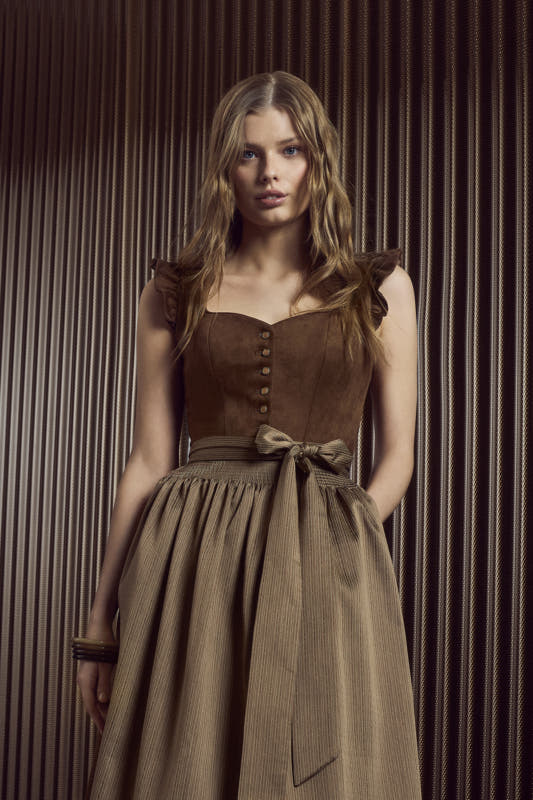 braun-Dirndl-Krueger-kaufen-3