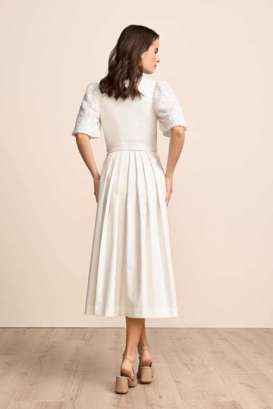 ecru-Hochzeitsdirndl-Krueger-kaufen-2