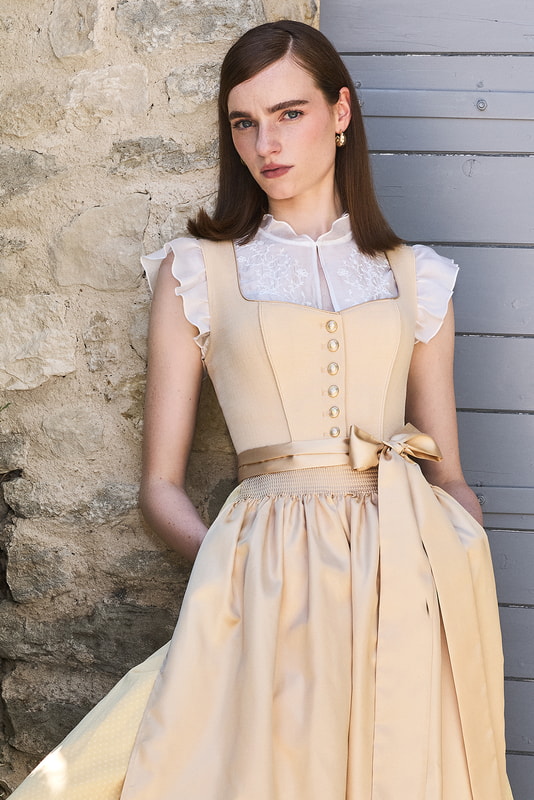 gelb-Dirndl-Krueger-kaufen-3