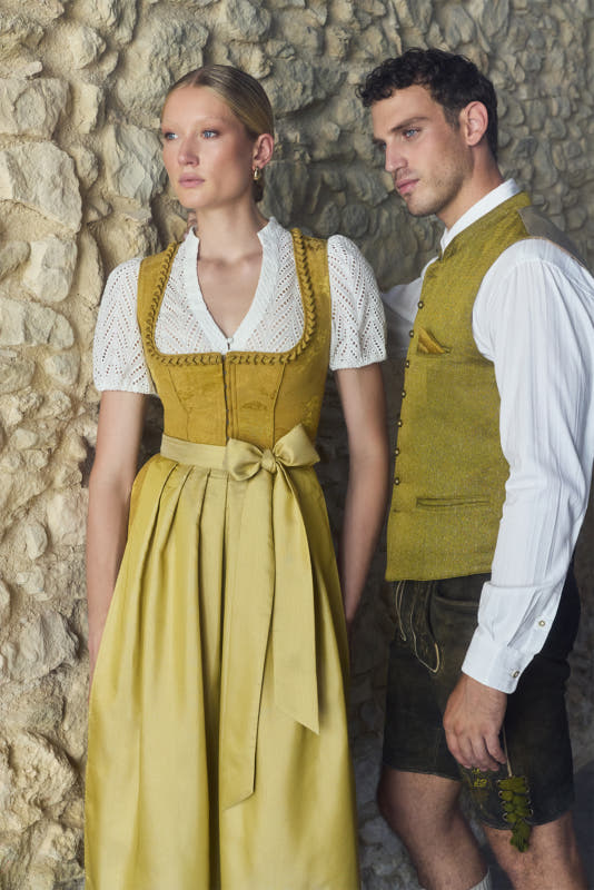gelb-Dirndl-Krueger-kaufen-3