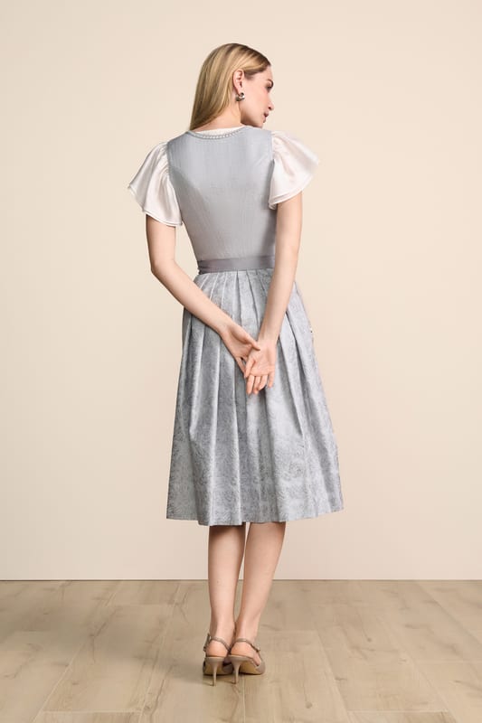 grau-Dirndl-Krueger-kaufen-2