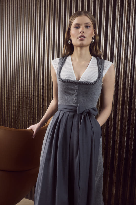 grau-Dirndl-Krueger-kaufen-3