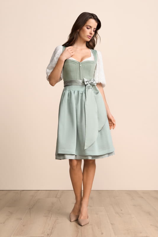 gruen-Dirndl-Krueger-kaufen-1
