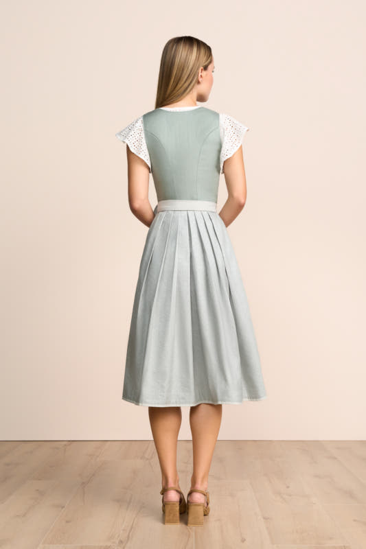 gruen-Dirndl-Krueger-kaufen-2