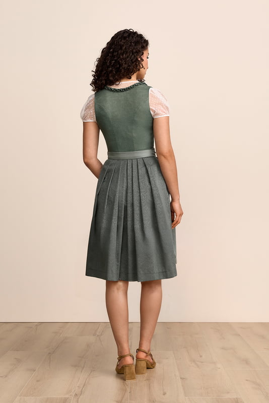 gruen-Dirndl-Krueger-kaufen-2