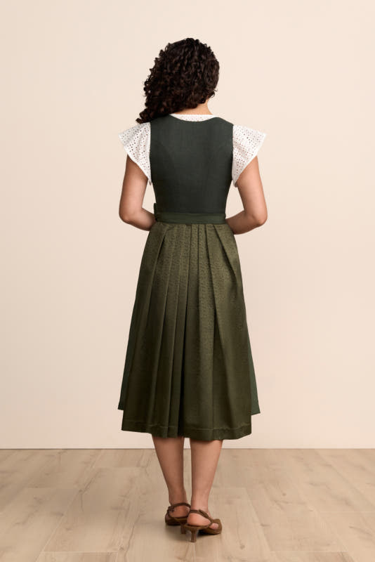 gruen-Dirndl-Krueger-kaufen-2