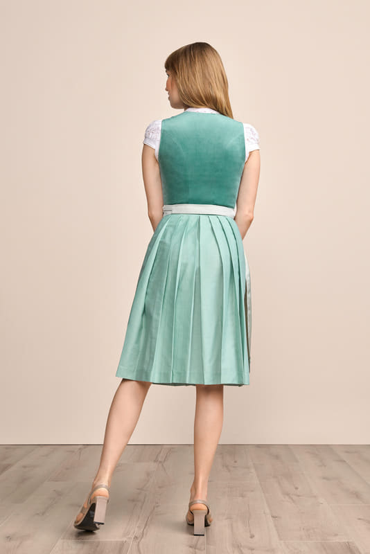 gruen-Dirndl-Krueger-kaufen-2