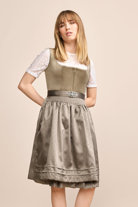 gruen-Dirndl-Krueger-kaufen-4
