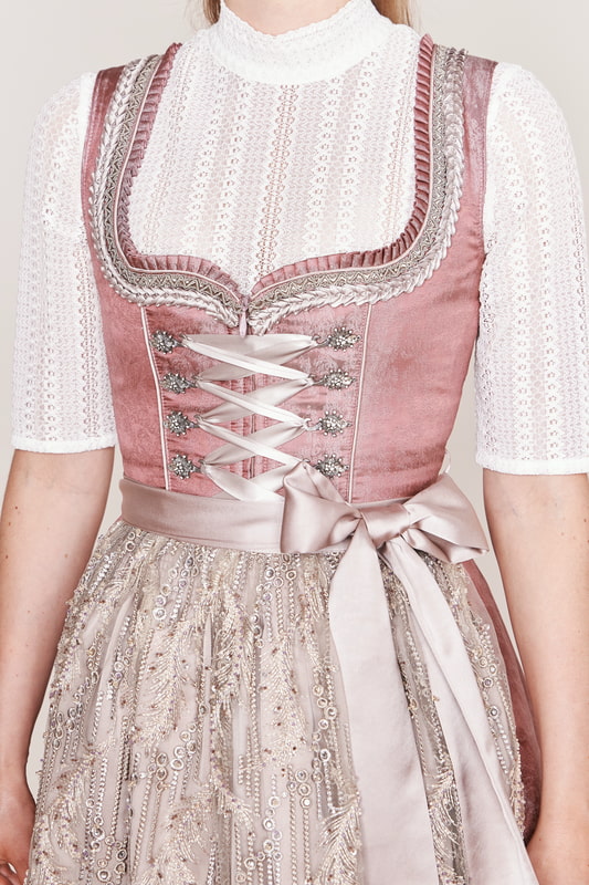 rosa-Dirndl-Krueger-kaufen-2