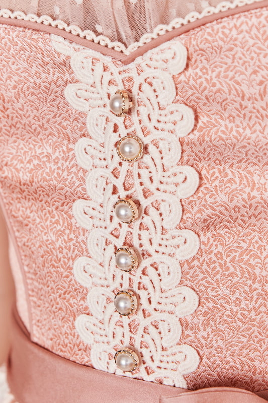 rosa-Dirndl-Krueger-kaufen-3