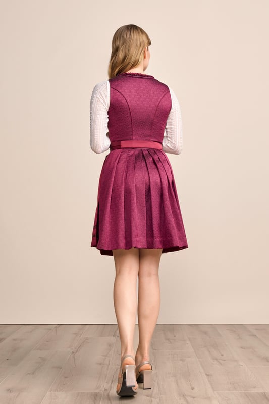 rot-Dirndl-Krueger-kaufen-2