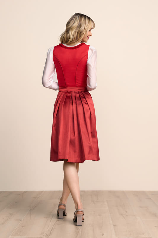 rot-Dirndl-Krueger-kaufen-2