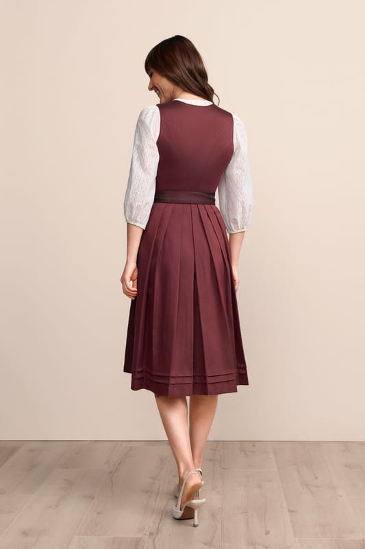 rot-Dirndl-Krueger-kaufen-2