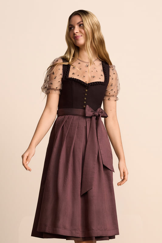 rot-Dirndl-Krueger-kaufen-4