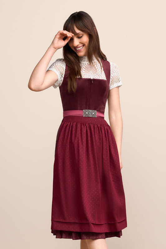 rot-Dirndl-Krueger-kaufen-4
