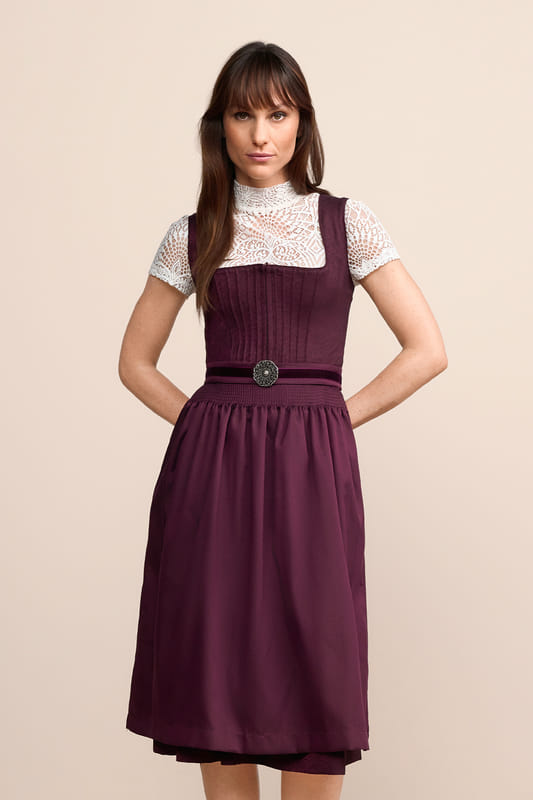 rot-Dirndl-Krueger-kaufen-4
