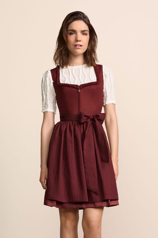 rot-Dirndl-Krueger-kaufen-4