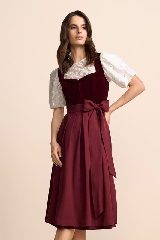 rot-Dirndl-Krueger-kaufen-4
