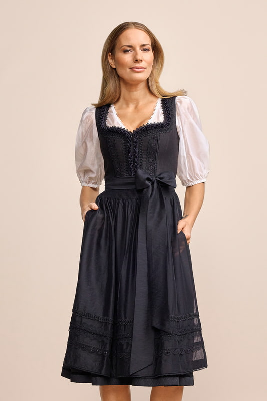 schwarz-Dirndl-Krueger-kaufen-4