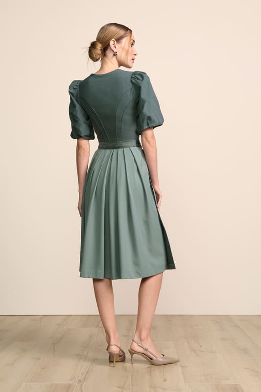 tuerkis-Dirndl-Krueger-kaufen-2